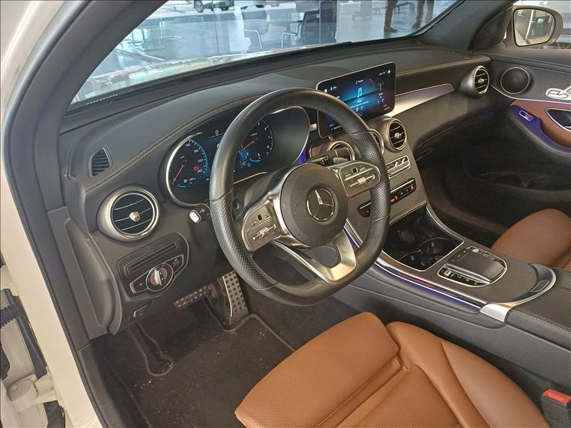 MERCEDES BENZ-GLC 300-2.0 CGI Coupé AMG Line 4matic