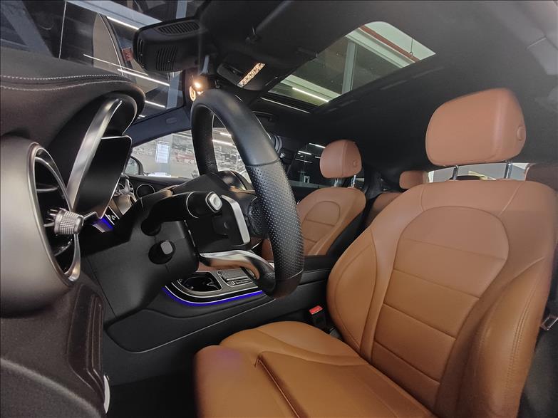 MERCEDES BENZ-GLC 300-2.0 CGI Coupé AMG Line 4matic