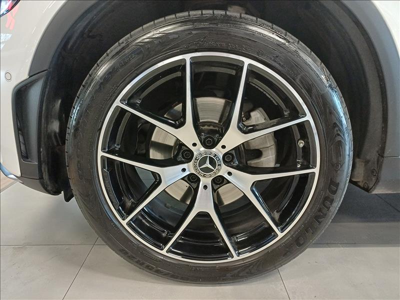 MERCEDES BENZ-GLC 300-2.0 CGI Coupé AMG Line 4matic