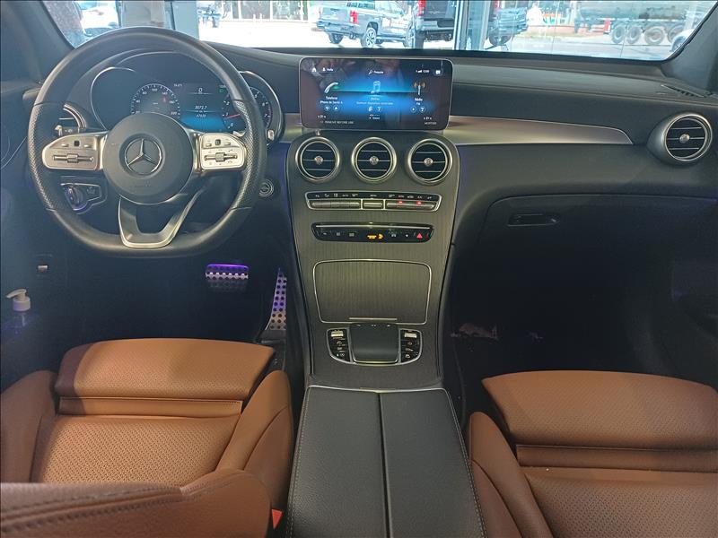 MERCEDES BENZ-GLC 300-2.0 CGI Coupé AMG Line 4matic