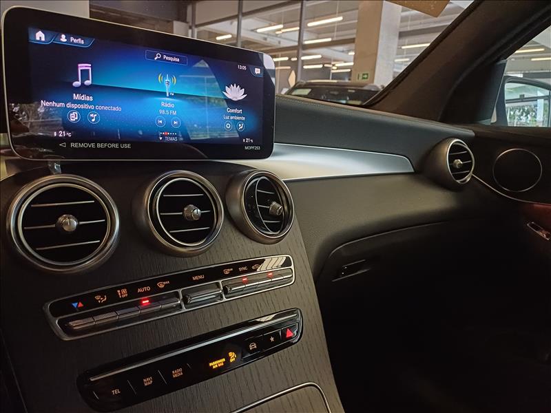 MERCEDES BENZ-GLC 300-2.0 CGI Coupé AMG Line 4matic