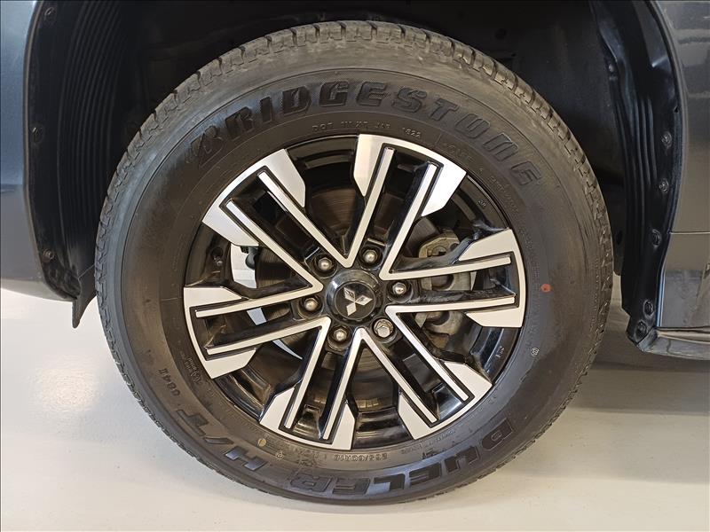 Mitsubishi-PAJERO SPORT-2.4 16V Mivec Turbo Hpe-s AWD