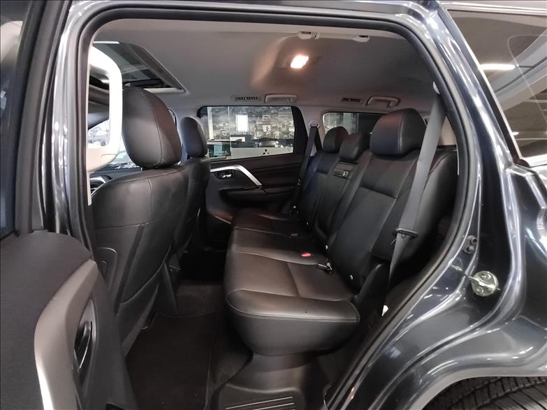 Mitsubishi-PAJERO SPORT-2.4 16V Mivec Turbo Hpe-s AWD