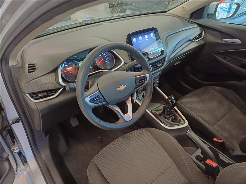 GM - Chevrolet-ONIX-1.0 Plus LT