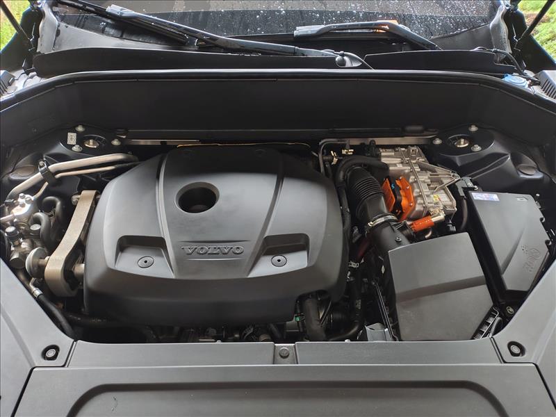 Volvo-XC90-2.0 T8 Recharge Ultimate Dark AWD Geartronic