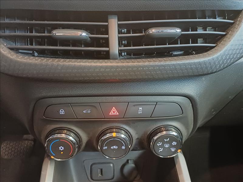 GM - Chevrolet-ONIX-1.0 Turbo Plus LTZ