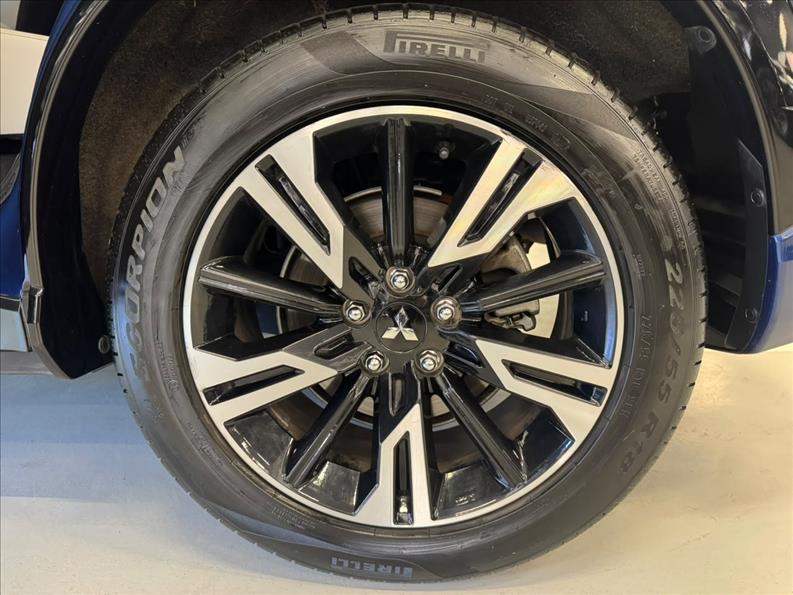 Mitsubishi-ECLIPSE CROSS-1.5 Mivec Turbo Hpe-s