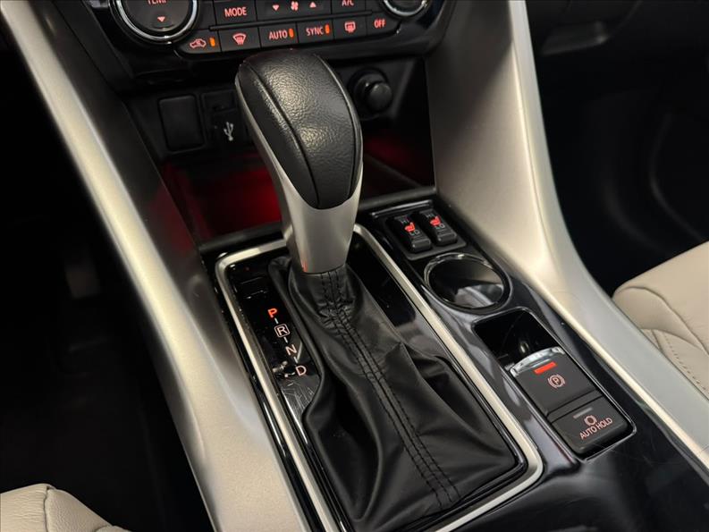 Mitsubishi-ECLIPSE CROSS-1.5 Mivec Turbo Hpe-s