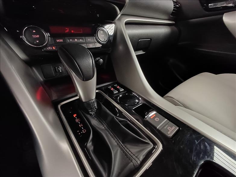 Mitsubishi-ECLIPSE CROSS-1.5 Mivec Turbo Hpe-s