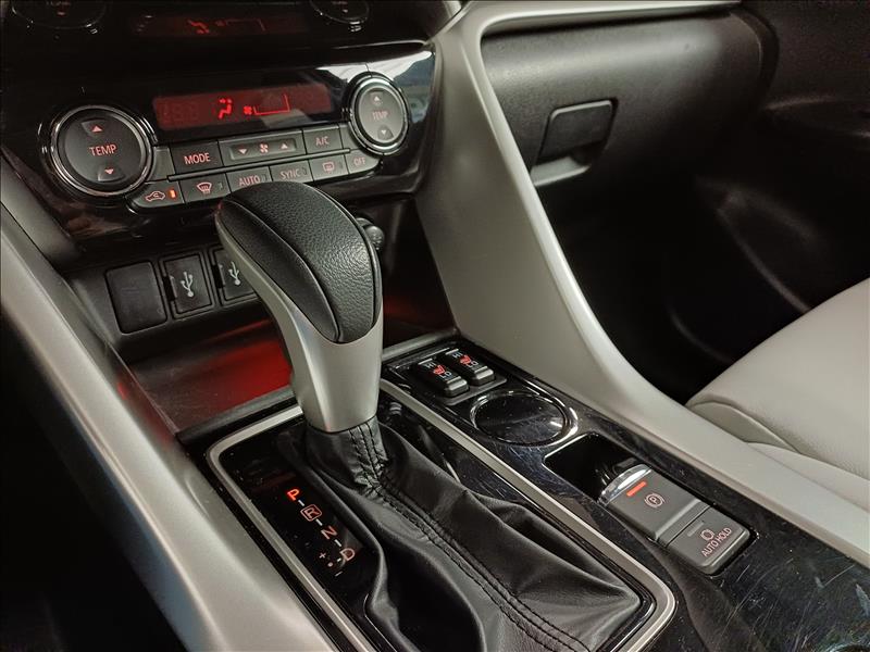 Mitsubishi-ECLIPSE CROSS-1.5 Mivec Turbo Hpe-s