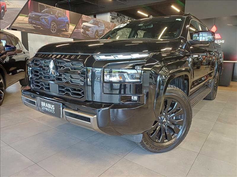 Mitsubishi-TRITON-2.4 Biturbo CD Katana 4X4