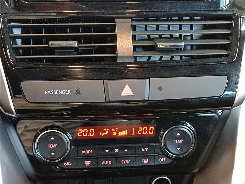 Mitsubishi-ECLIPSE CROSS-1.5 Mivec Turbo Hpe-s