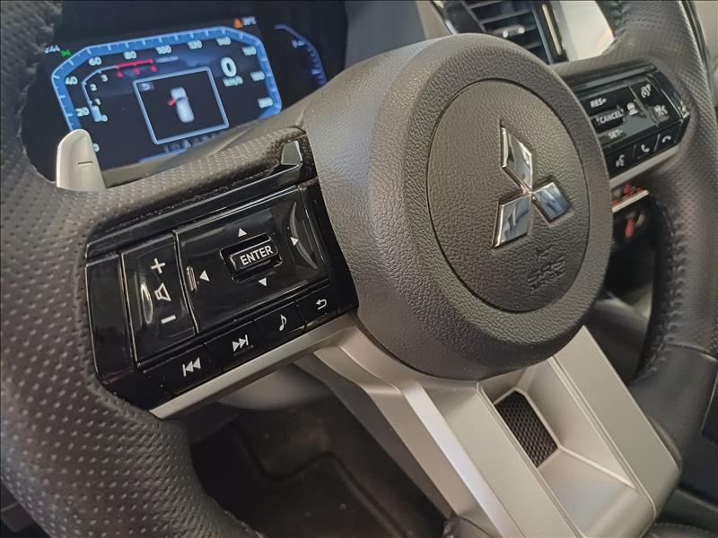 Mitsubishi-PAJERO SPORT-2.4 16V Mivec Turbo Legend AWD