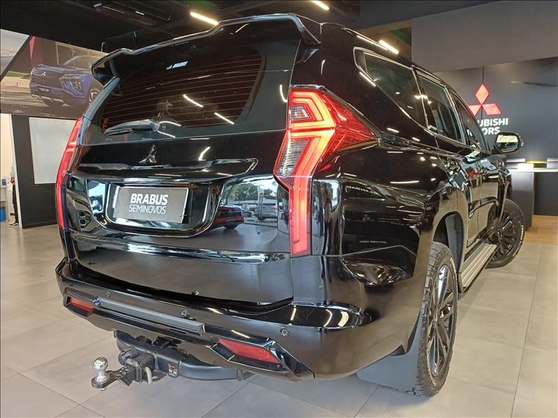 Mitsubishi-PAJERO SPORT-2.4 16V Mivec Turbo Legend Black AWD