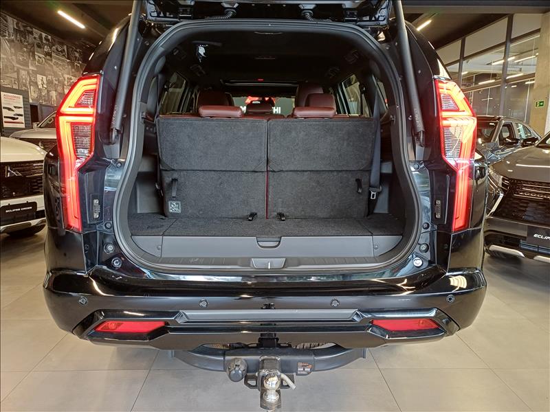 Mitsubishi-PAJERO SPORT-2.4 16V Mivec Turbo Legend Black AWD