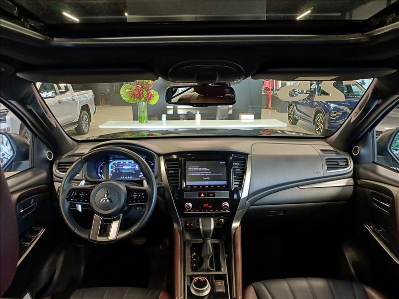 Mitsubishi-PAJERO SPORT-2.4 16V Mivec Turbo Legend Black AWD