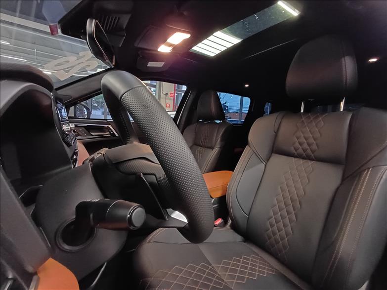 Mitsubishi-OUTLANDER-2.4 Phev Signature S-awc DHT