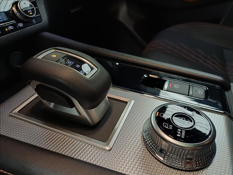 Mitsubishi-OUTLANDER-2.4 Phev Signature S-awc DHT