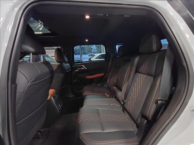 Mitsubishi-OUTLANDER-2.4 Phev Signature S-awc DHT