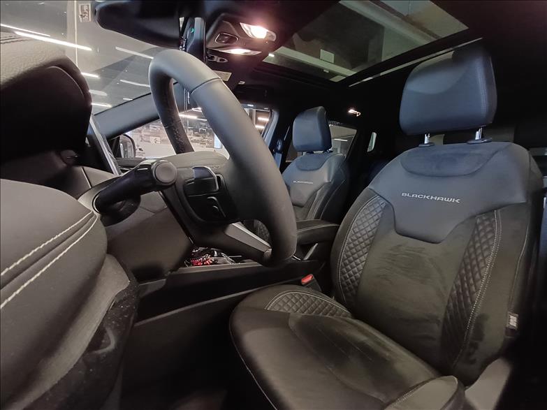 Jeep-COMPASS-2.0 Hurricane 4 Turbo Blackhawk