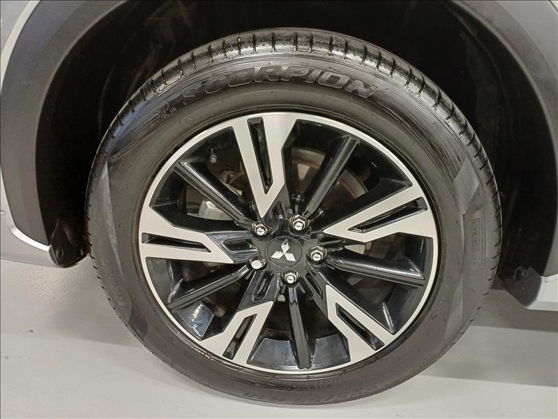 Mitsubishi-ECLIPSE CROSS-1.5 Mivec Turbo HPE