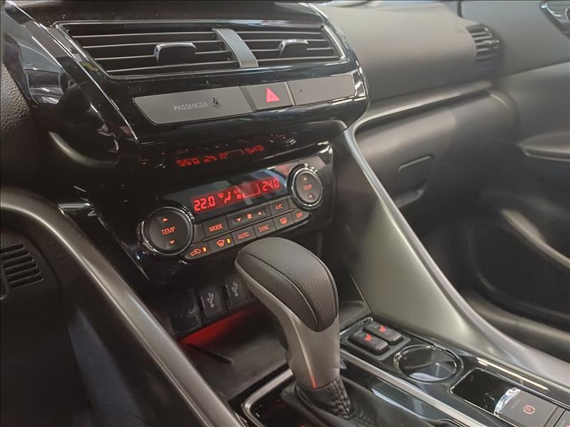 Mitsubishi-ECLIPSE CROSS-1.5 Mivec Turbo Tarmac