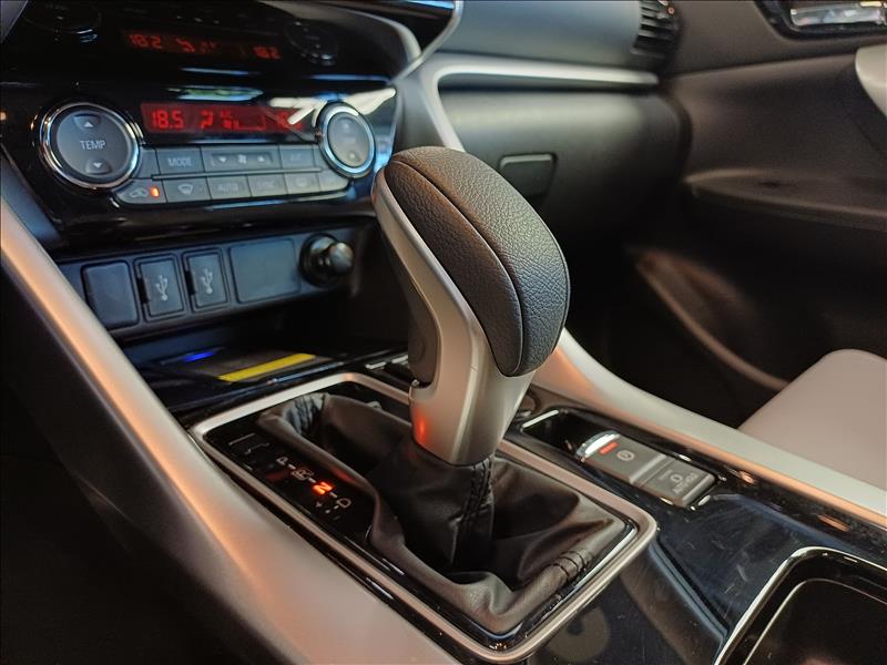 Mitsubishi-ECLIPSE CROSS-1.5 Mivec Turbo Hpe-s