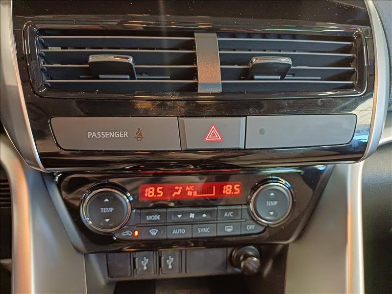 Mitsubishi-ECLIPSE CROSS-1.5 Mivec Turbo Hpe-s