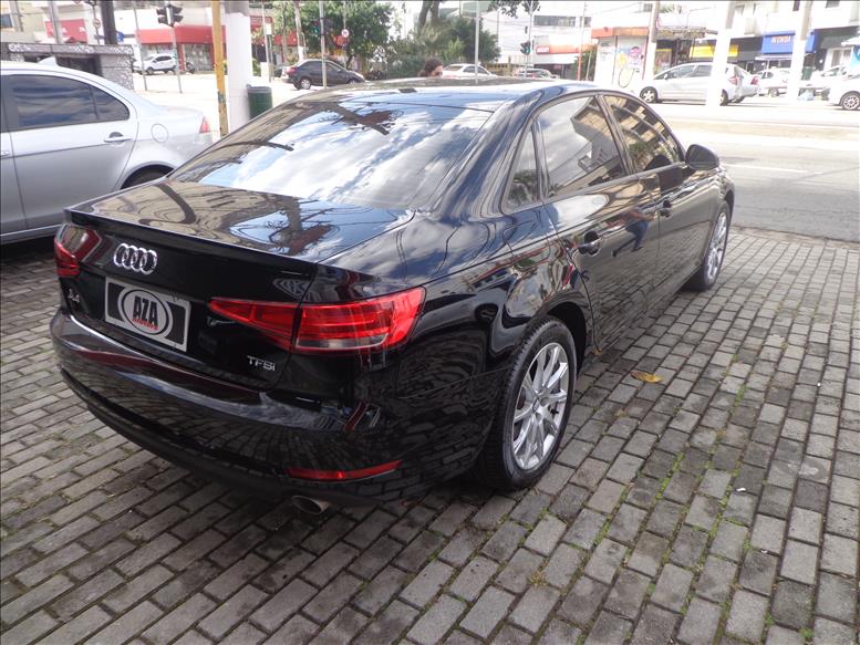 AUDI A4 2.0 TFSI Attraction S Tronic