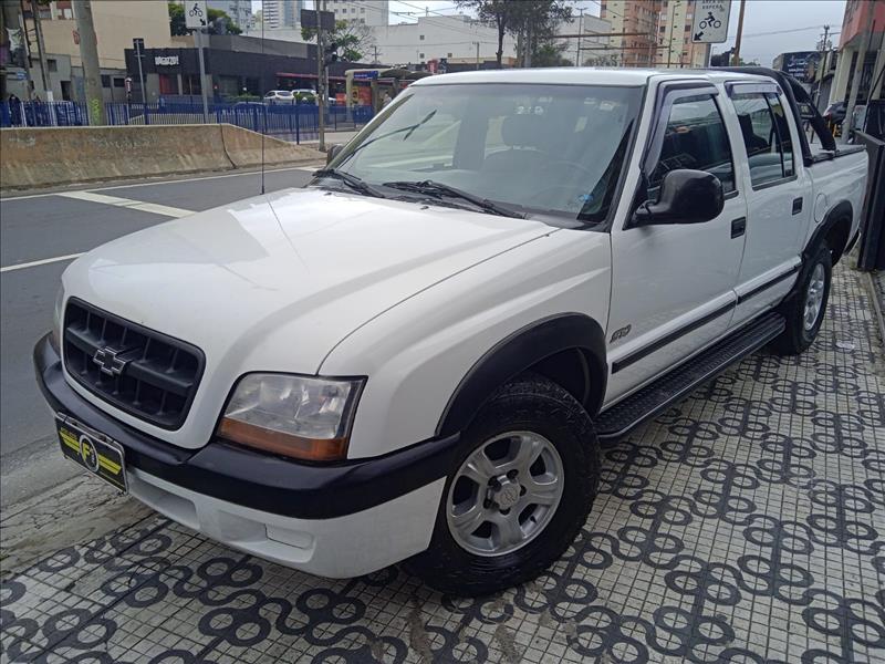 Seminovos certificados CHEVROLET S10 2.8 STD 4X2 CD 12V TURBO INTERCOOLER DIESEL 4P MANUAL