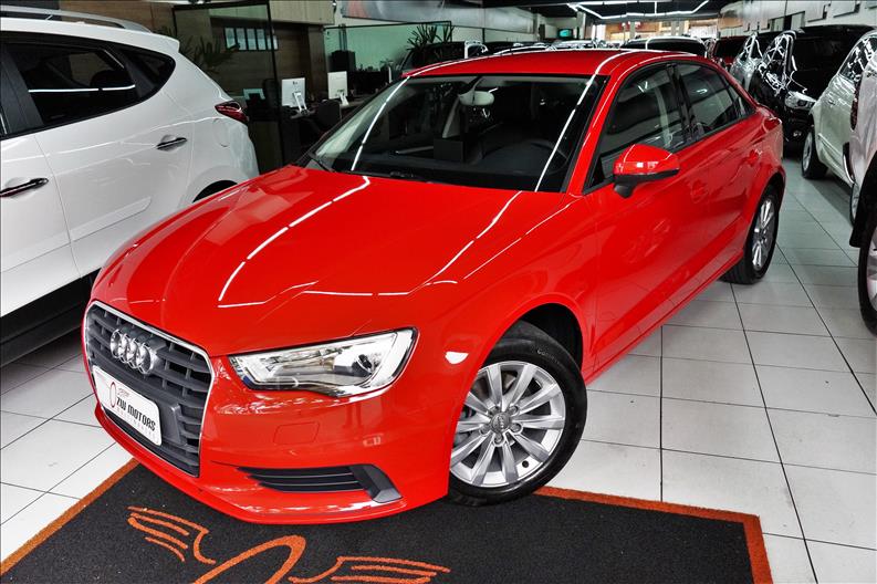 AUDI A3 1.4 TFSI Sedan Attraction 16V