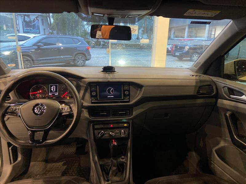  T-CROSS 