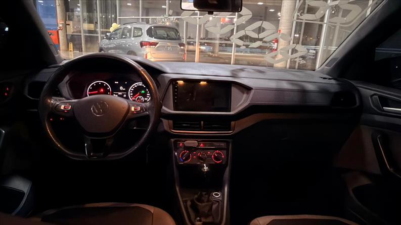  T-CROSS 