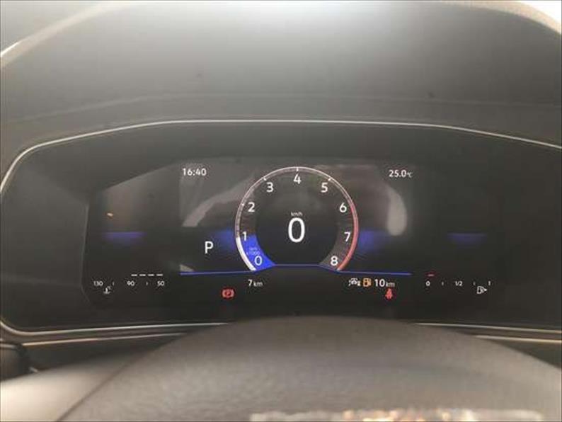  T-CROSS 