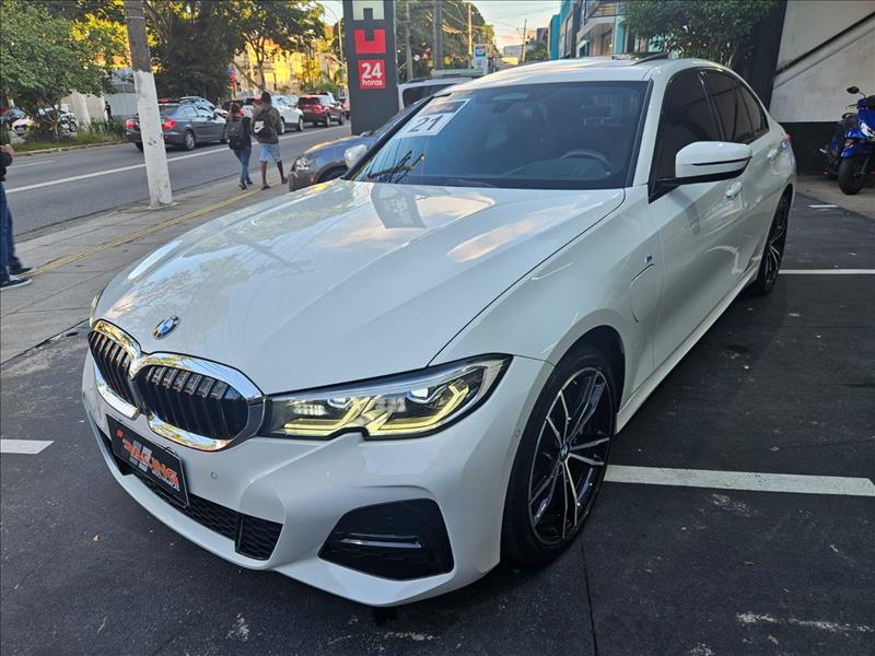 foto do veículo BMW 330e 2.0 16V Turbo M Sport