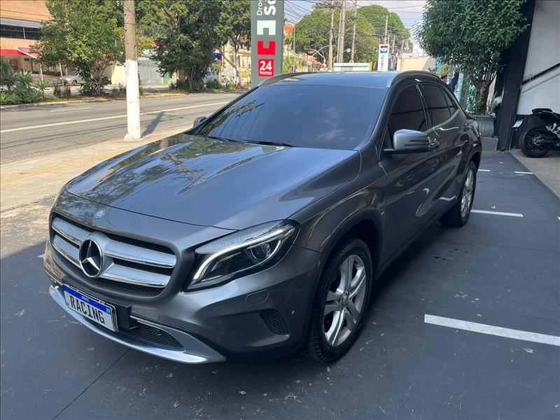 foto do veículo Mercedes-Benz GLA 200 1.6 CGI Advance 16V Turbo