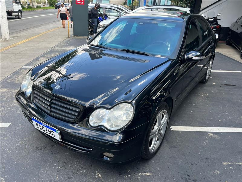 foto do veículo Mercedes-Benz C 180 k 1.8 Classic Kompressor 16V 143 CV