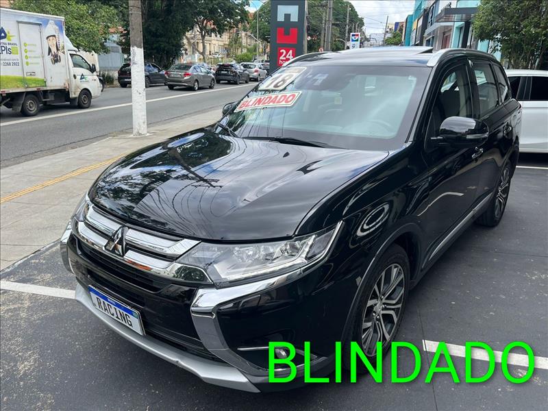 foto do veículo Mitsubishi Outlander  2.2 Mivec Di-d Hpe-s AWD 