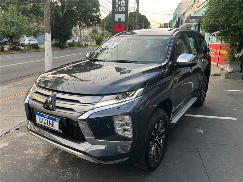 foto do veículo Mitsubishi Pajero Sport 2.4 16V Mivec Turbo Hpe-s AWD