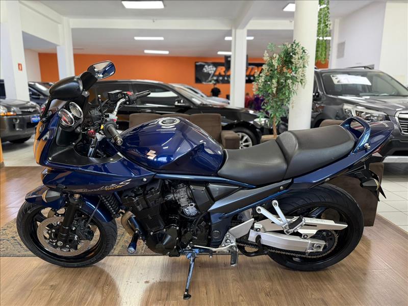 foto do veículo Suzuki Bandit 1200s