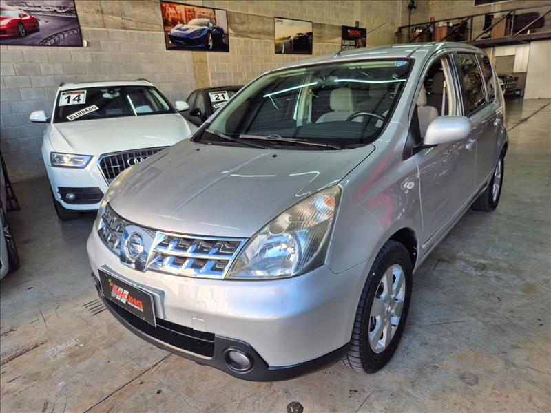 foto do veículo Nissan Livina 1.6 SL 16V
