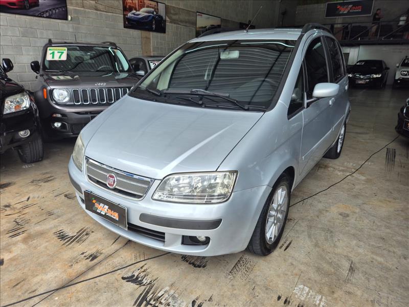 foto do veículo Fiat Idea  1.4 MPI Fire ELX 8V 
