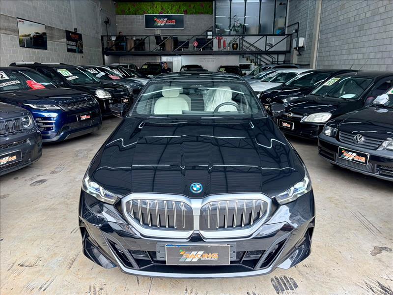 foto do veículo BMW 530e 2.0 Twinpower Phev M Sport