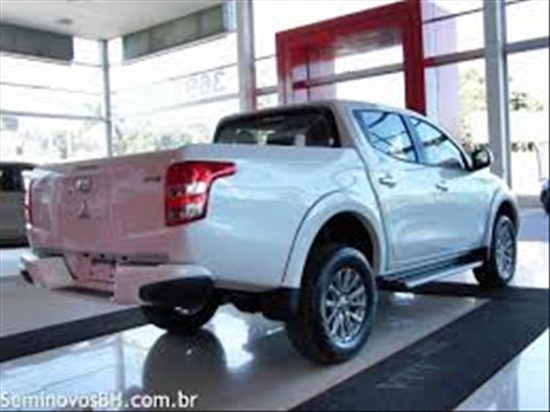 MITSUBISHI L200 TRITON 2.4 16V Turbo Sport Hpe-s CD 4X4
