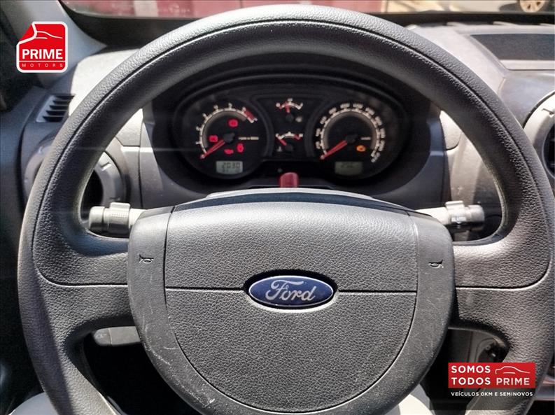 FORD ECOSPORT 1.6 Freestyle 8V FORD ECOSPORT 1.6 Freestyle 8V