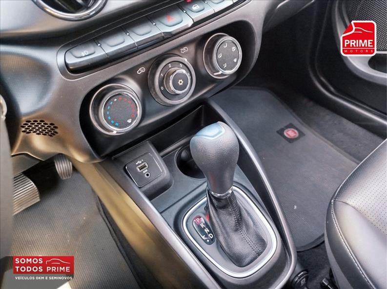 FIAT  ARGO   1.8 E.torq Trekking 