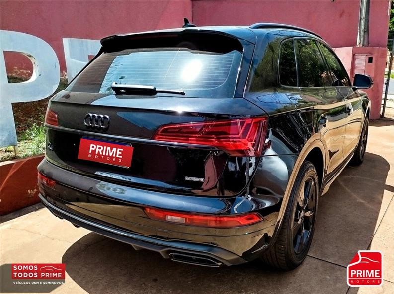 AUDI Q5 2.0 45 TFSI S-line Quattro S Tronic AUDI Q5 2.0 45 TFSI S-line Quattro S Tronic