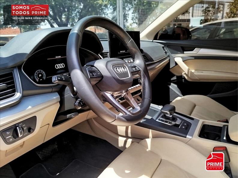 AUDI Q5 2.0 45 TFSI S-line Quattro S Tronic AUDI Q5 2.0 45 TFSI S-line Quattro S Tronic