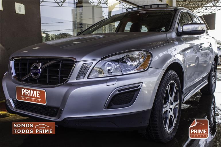 VOLVO XC60 2.0 T5 Dynamic FWD Turbo