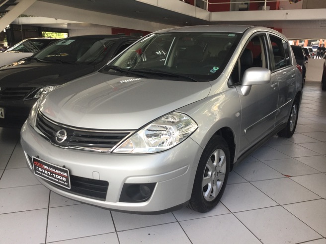 NISSAN TIIDA 1.8 S 16V